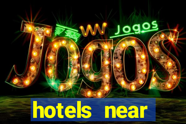 hotels near hollywood casino