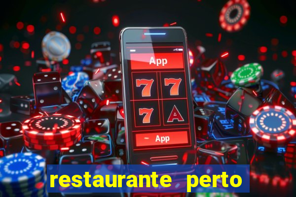 restaurante perto de mim agora